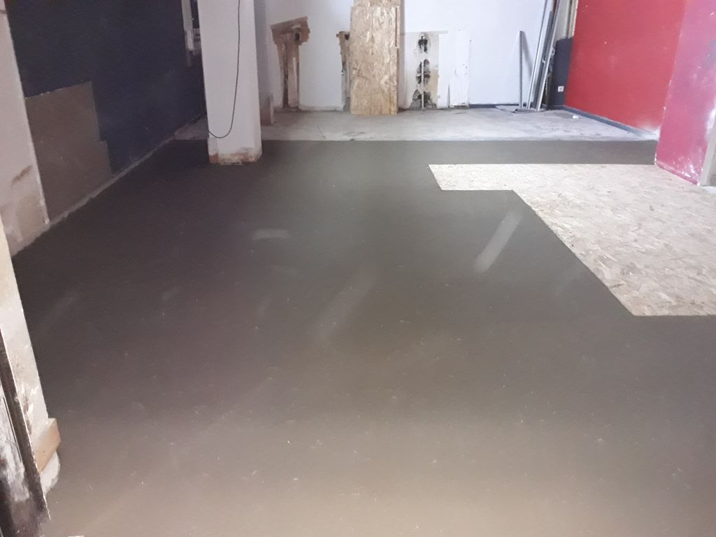 chape rénovation magasin